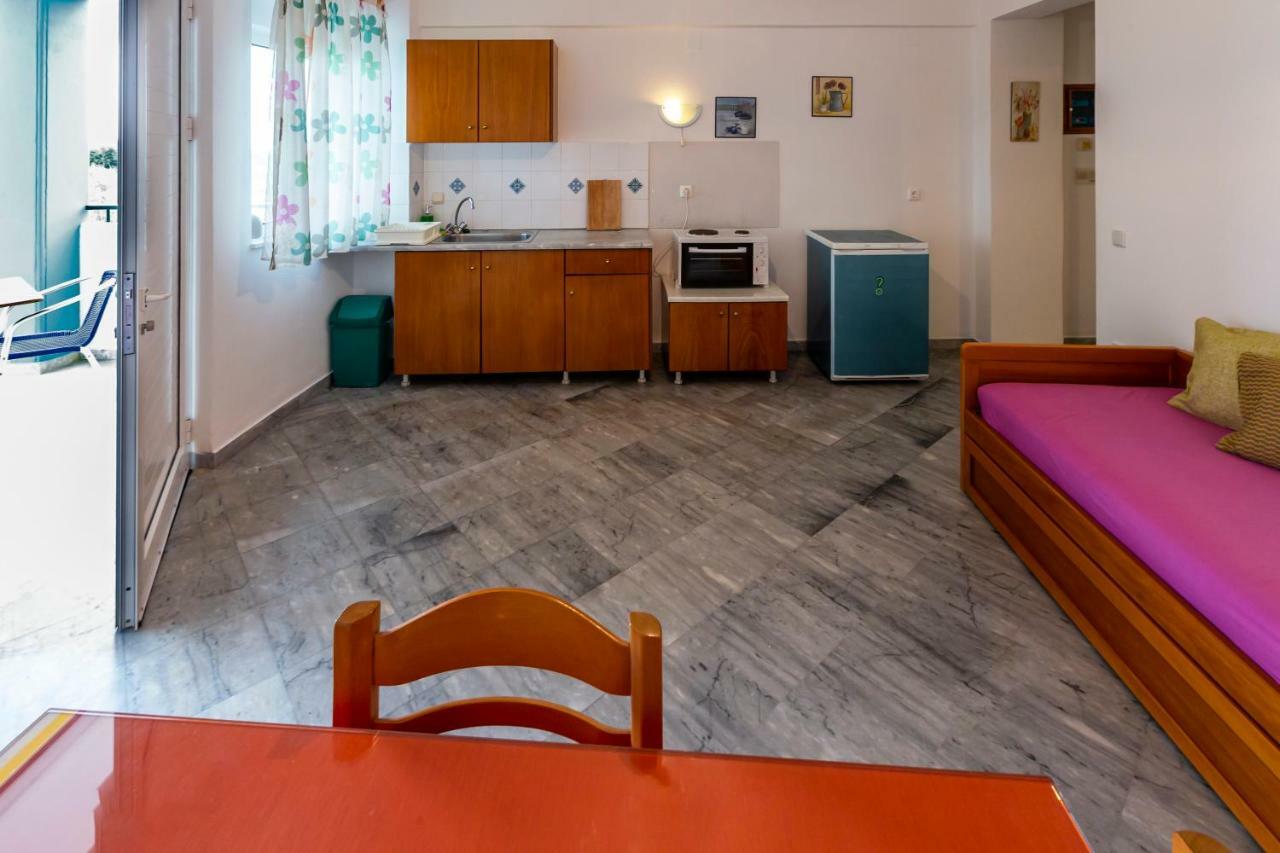 Iris Apartments Chrani Eksteriør billede